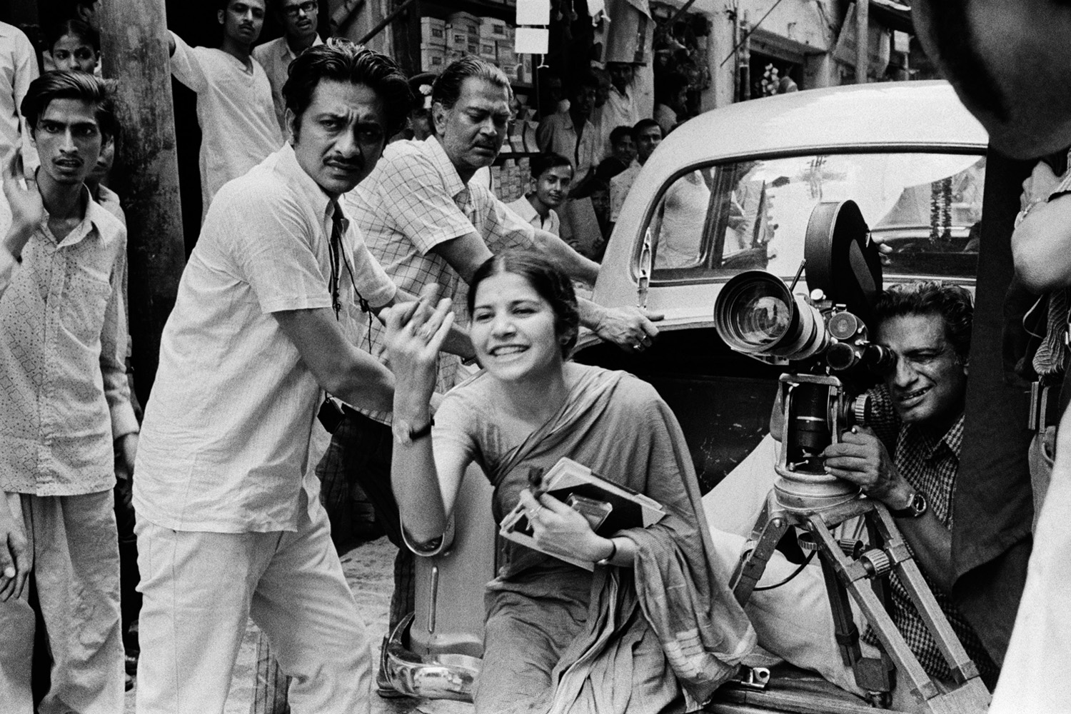 The Calcutta Trilogy and how Satyajit Ray views his own city blog image